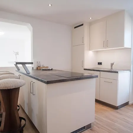 Apartamento Neusaniertes 3familienhaus Am Bahnhof Wyhlen 7min Von Basel Ch Grenzach-Wyhlen