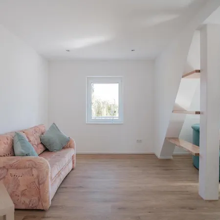 Appartement Neusaniertes 3familienhaus Am Bahnhof Wyhlen 7min Von Basel Ch