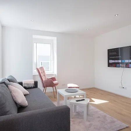 Διαμέρισμα Neusaniertes 3familienhaus Am Bahnhof Wyhlen 7min Von Basel Ch *