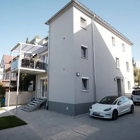 Апартаменты Neusaniertes 3familienhaus Am Bahnhof Wyhlen 7min Von Basel Ch Гренцах-Вилен