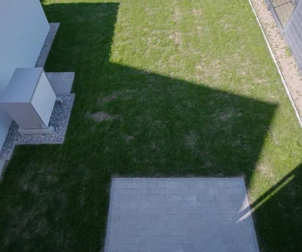 Neusaniertes 3familienhaus Am Bahnhof Wyhlen 7min Von Basel Ch 公寓 格伦扎克·威伦