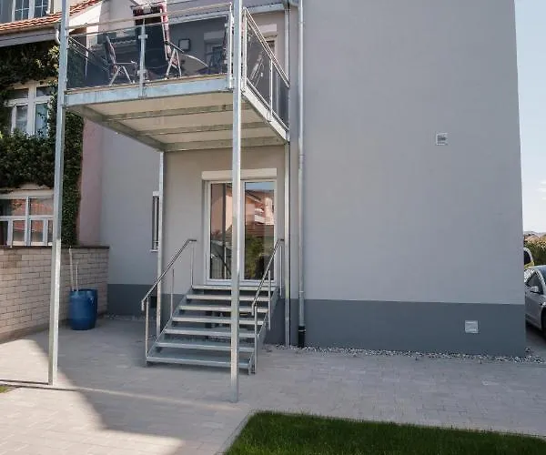 公寓 Neusaniertes 3familienhaus Am Bahnhof Wyhlen 7min Von Basel Ch *