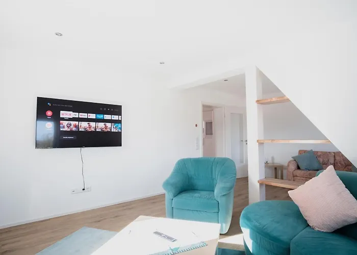 Neusaniertes 3familienhaus Am Bahnhof Wyhlen 7min Von Basel Ch 公寓 格伦扎克·威伦