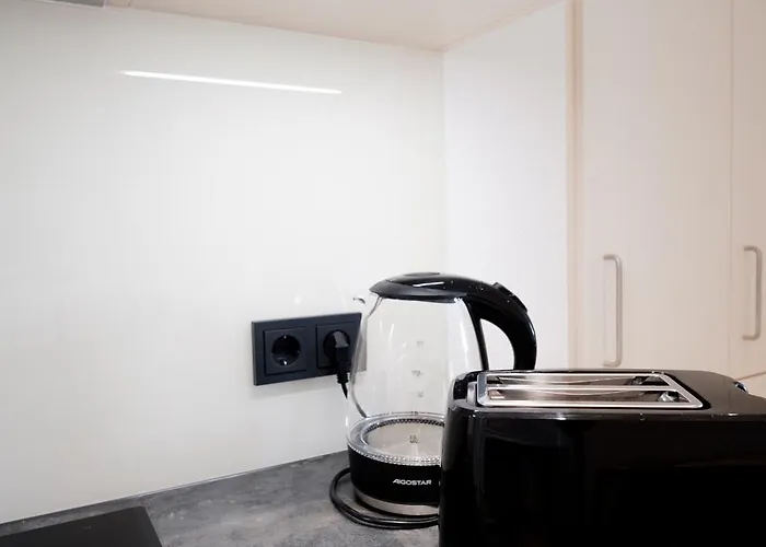 Neusaniertes 3familienhaus Am Bahnhof Wyhlen 7min Von Basel Ch *