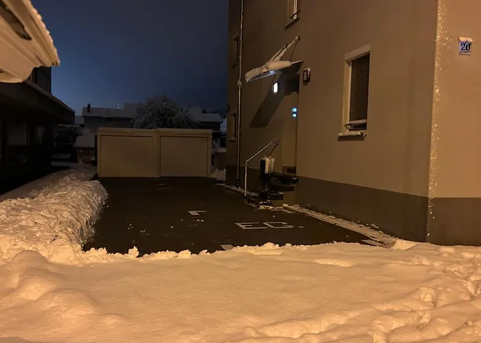 Neusaniertes 3familienhaus Am Bahnhof Wyhlen 7min Von Basel Ch * 格伦扎克·威伦